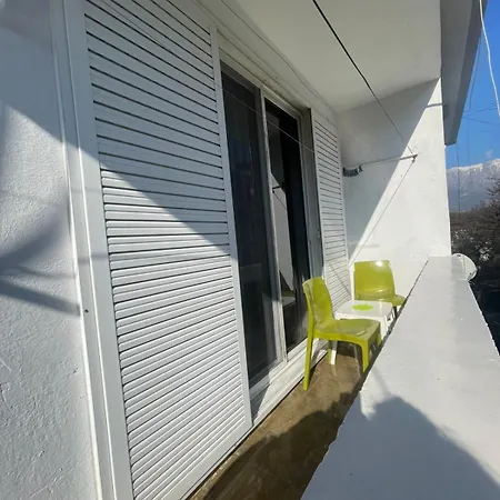 Ledi's * Gjirokaster