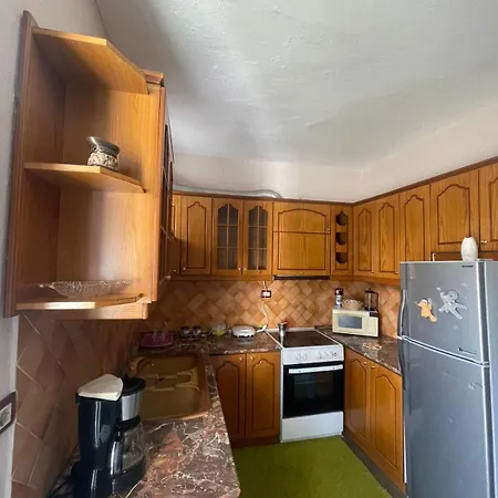 Ledi's Appartement Gjirokastër